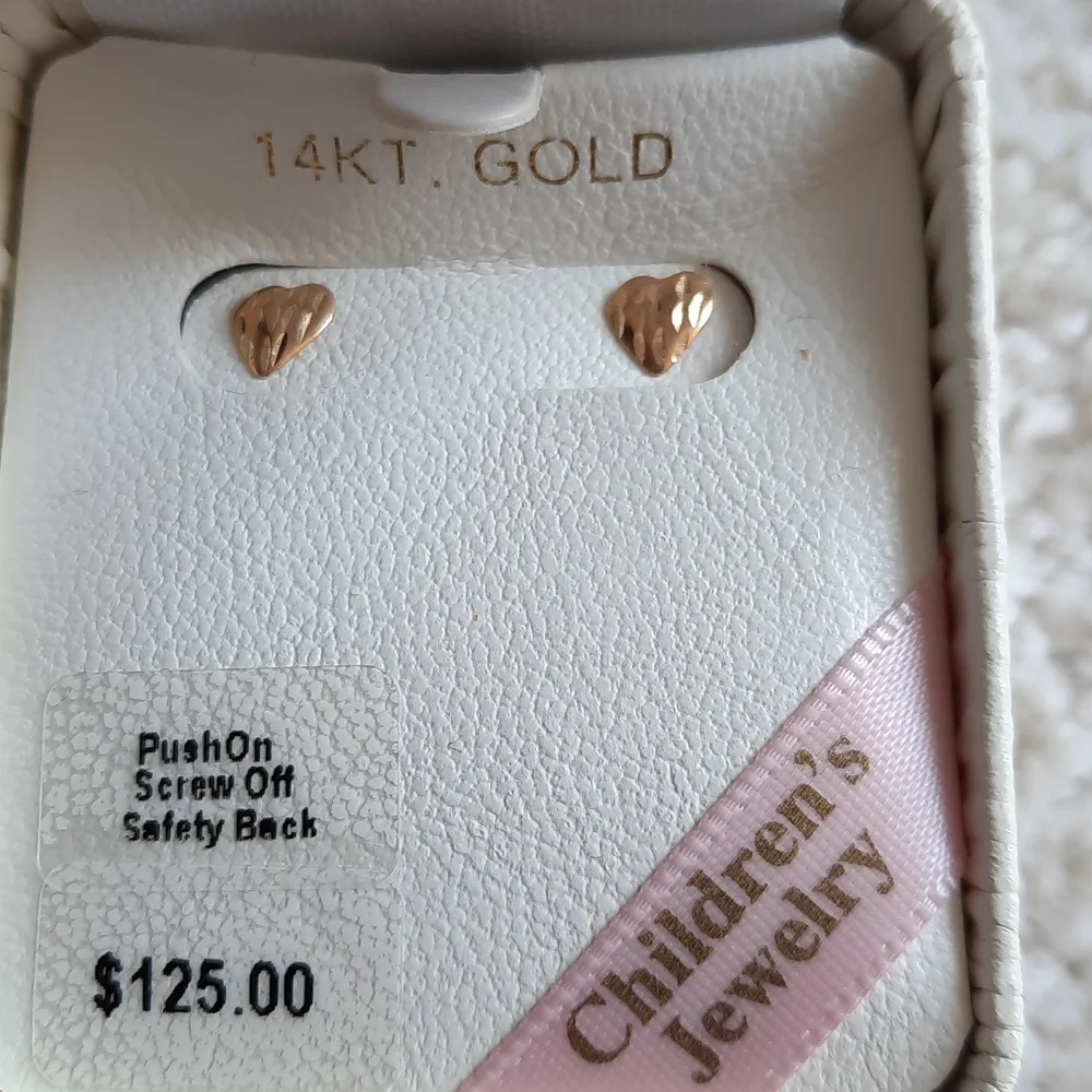 Children's 14kt gold heart earrings